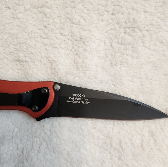 Kershaw Leek 1660 RED Handle Black Blade Rear Assisted Opening - Picture 4 of 6